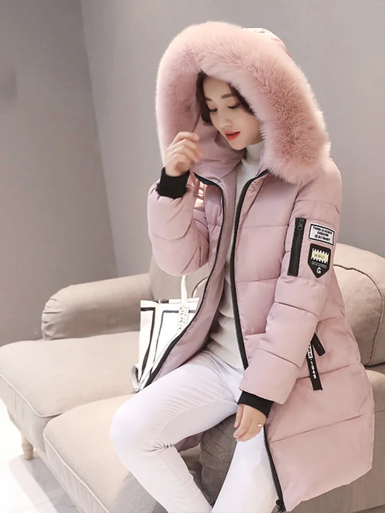 Casaco Feminino Para Inverno com Capuz e Gola Parka Elegante - (Promoção de Inverno 2026)