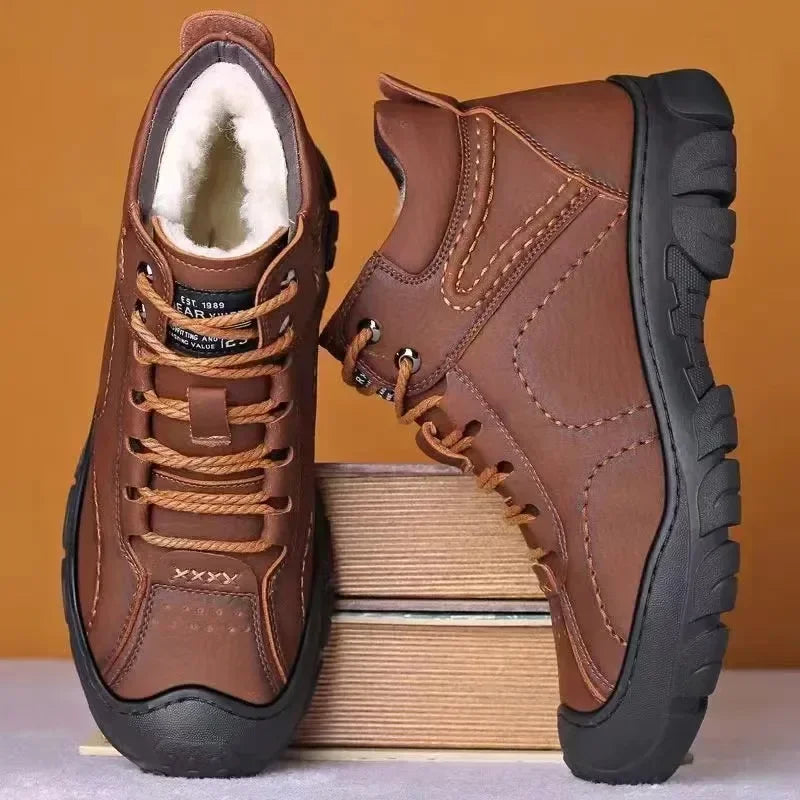 Bota Masculina Impermeável Antiderrapante com Cadarço - (Promoção de Inverno 2026)