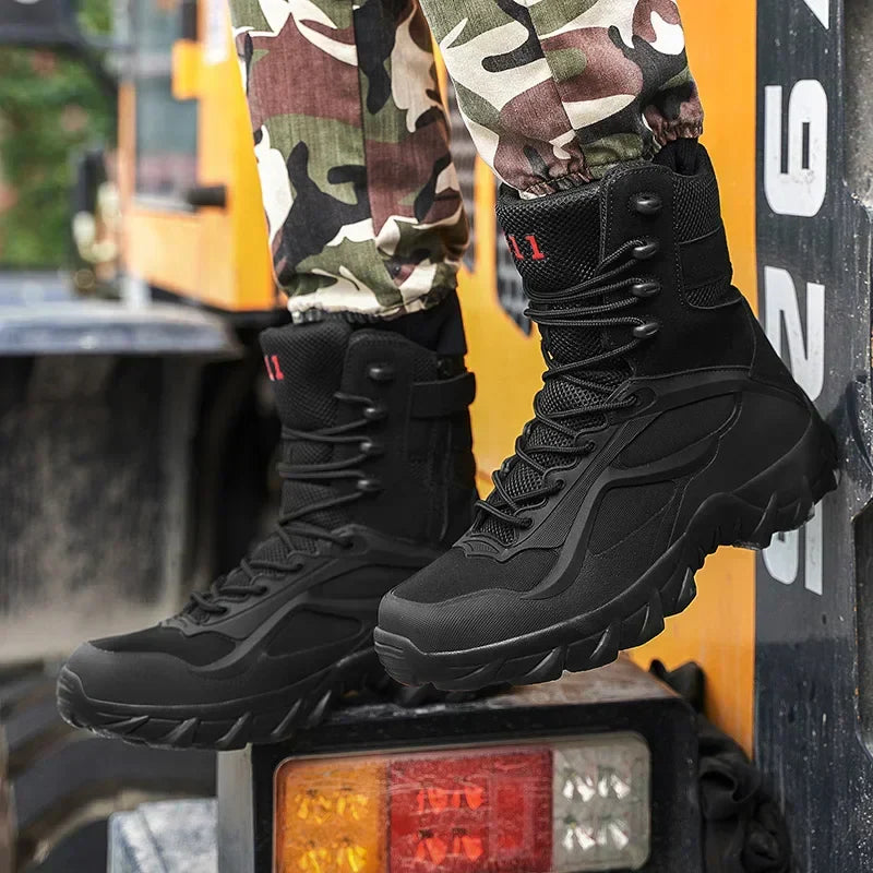 Bota Tática Masculina Leve Antiderrapante - (Promoção de Inverno 2026)