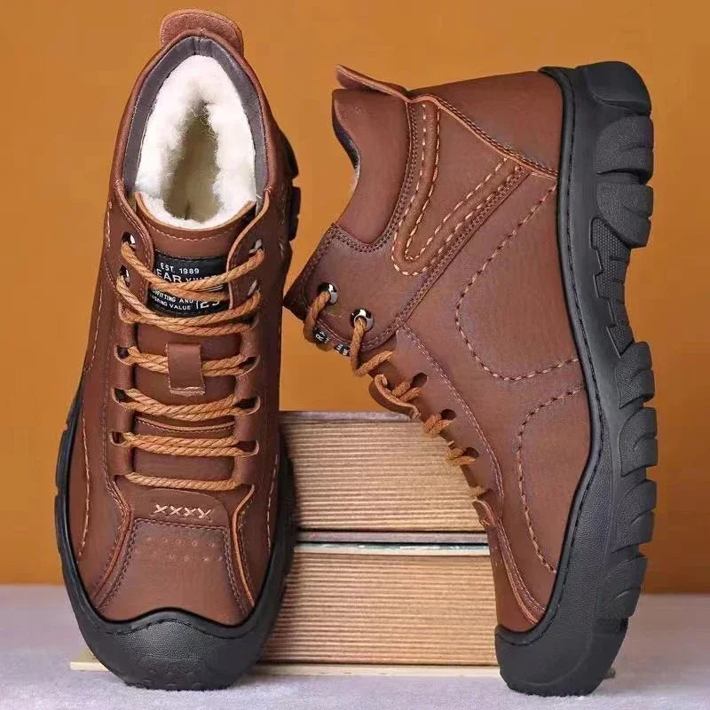 Bota Masculina Impermeável Antiderrapante com Cadarço - (Promoção de Inverno 2026)