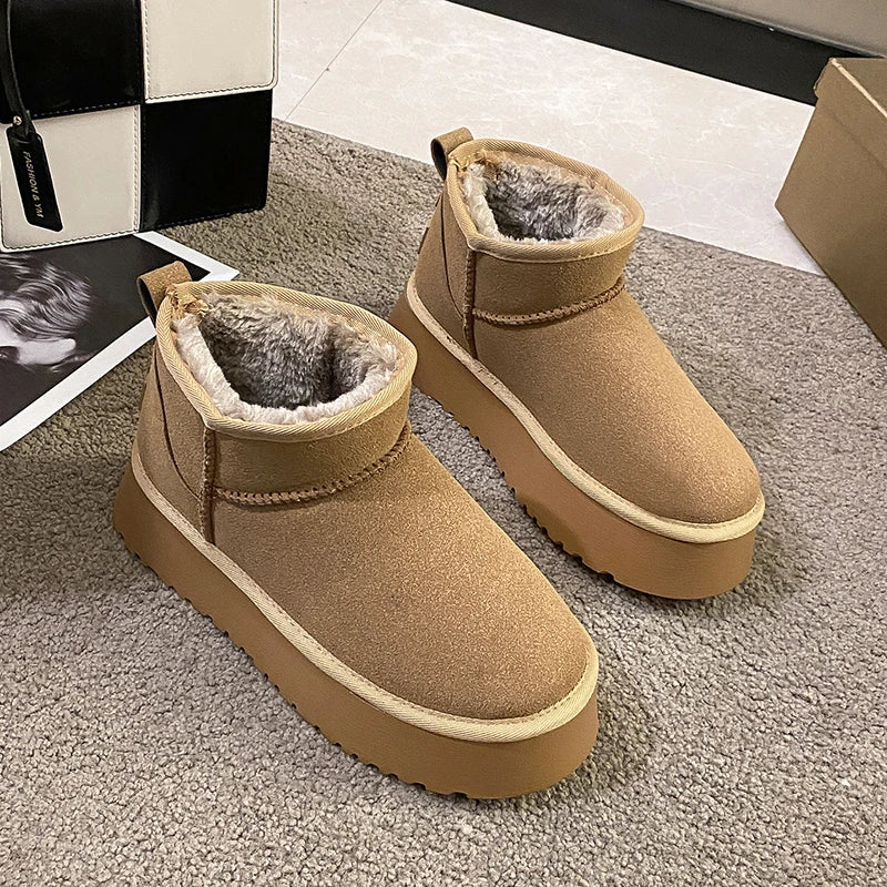 Bota Feminina Curta Acolchoada Plataforma Confortável - (Promoção de Inverno 2026)