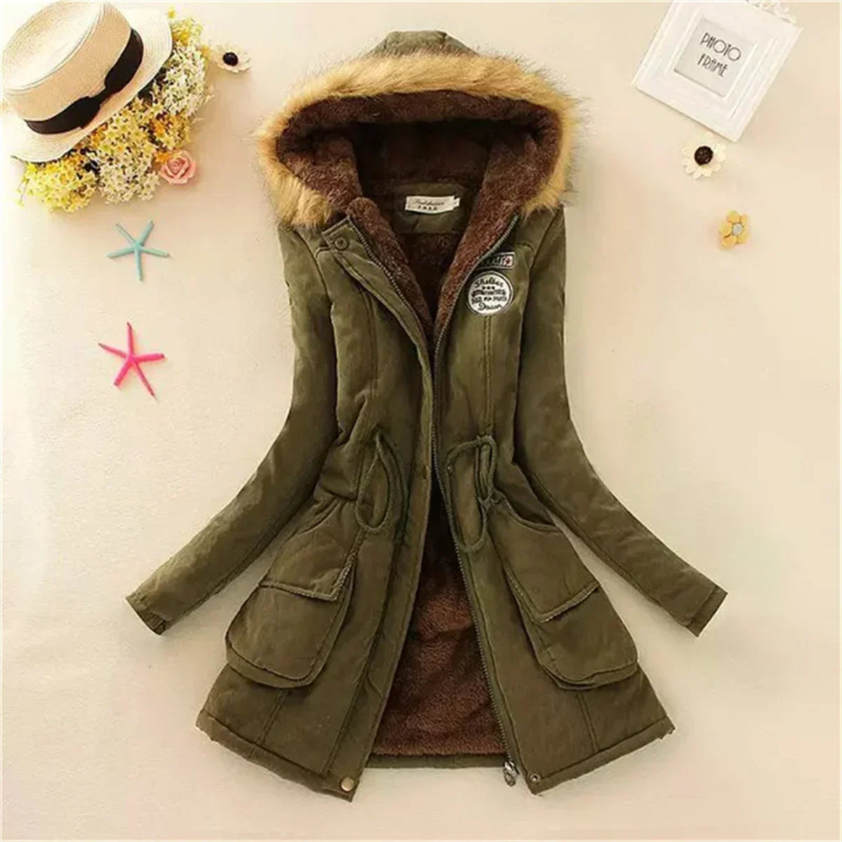 Casaco Feminino com Capuz Forrado a Polar Parka Acolchoada - (Promoção de Inverno 2026)