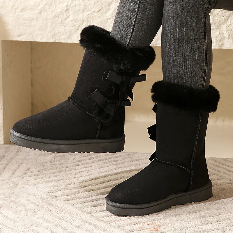 Bota Feminina com Laço Cano Curto Solado Plataforma – (Promoção de Inverno 2026)