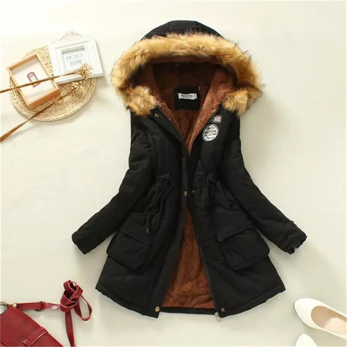 Casaco Feminino com Capuz Forrado a Polar Parka Acolchoada - (Promoção de Inverno 2026)