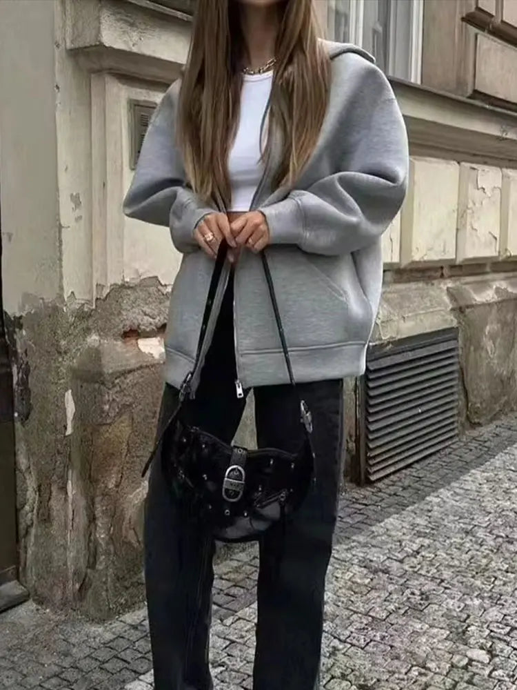 Casaco Feminino com Capuz e Bolsos Oversized - (Promoção de Inverno 2026)
