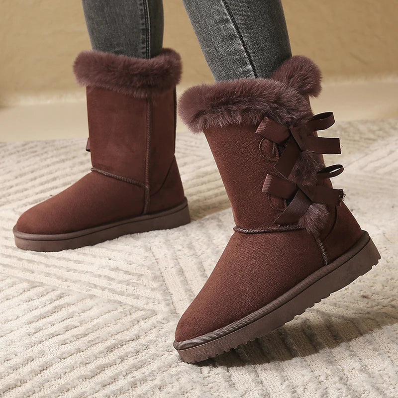 Bota Feminina com Laço Cano Curto Solado Plataforma – (Promoção de Inverno 2026)