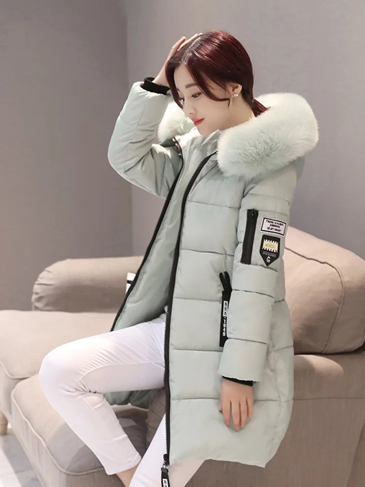 Casaco Feminino Para Inverno com Capuz e Gola Parka Elegante - (Promoção de Inverno 2026)