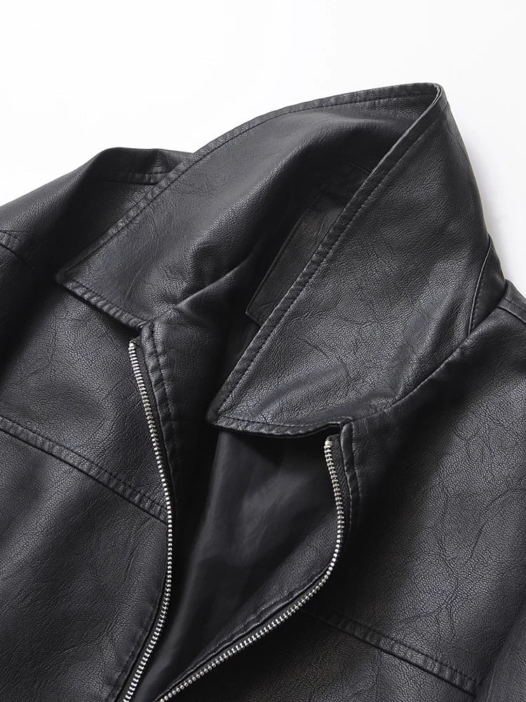 Casaco Feminino Curto em Faux Leather com Toque Vintage - (Promoção de Inverno 2026)