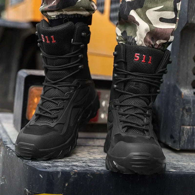 Bota Tática Masculina Leve Antiderrapante - (Promoção de Inverno 2026)