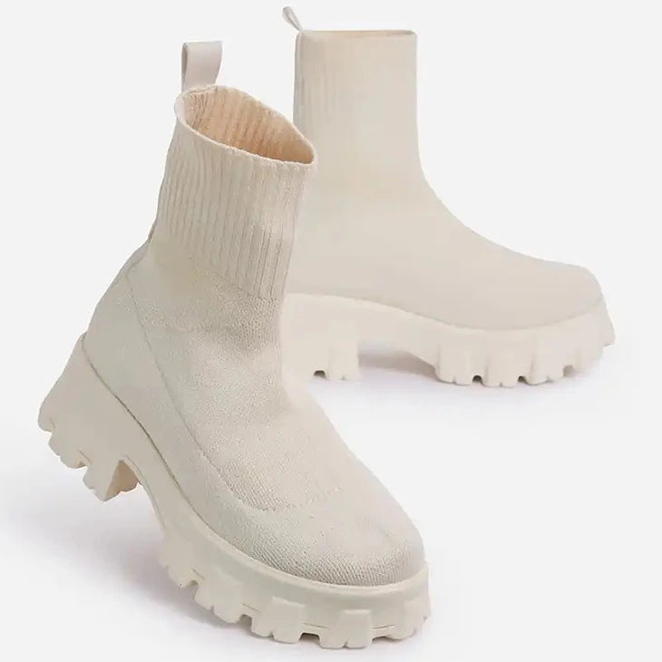 Bota Feminina com Plataforma Cano Curto (Promoção de Inverno 2026)