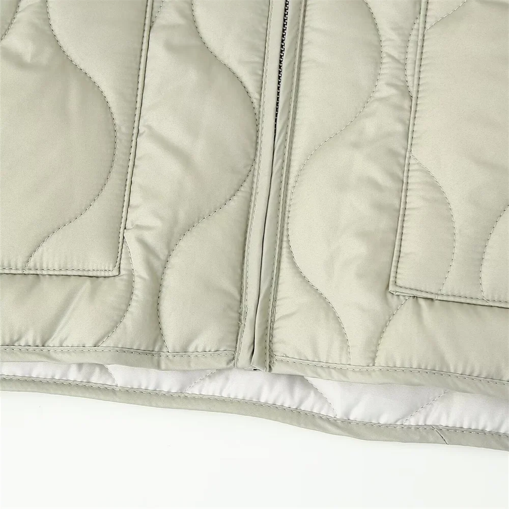 Casaco Feminino Leve de Algodão com Decoração de Bolsos - Modelo Oversized - (Promoção de Inverno 2026)